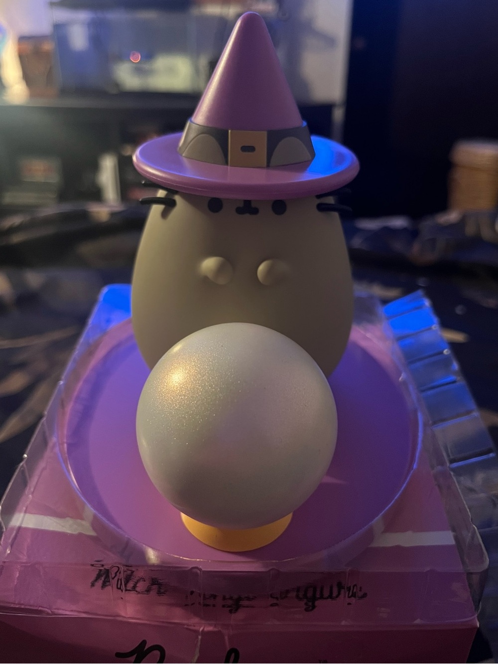 Pusheen Box - Witch Vinyl Figure (Fall 2024 Membership Exclusive)
